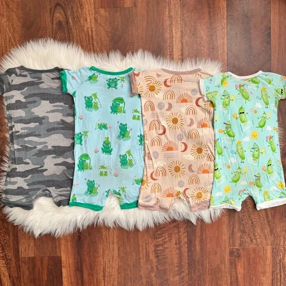 Little Sleepies Bundle of Four Shorty Zippy Size 12-18 Months - Picture 5 of 5